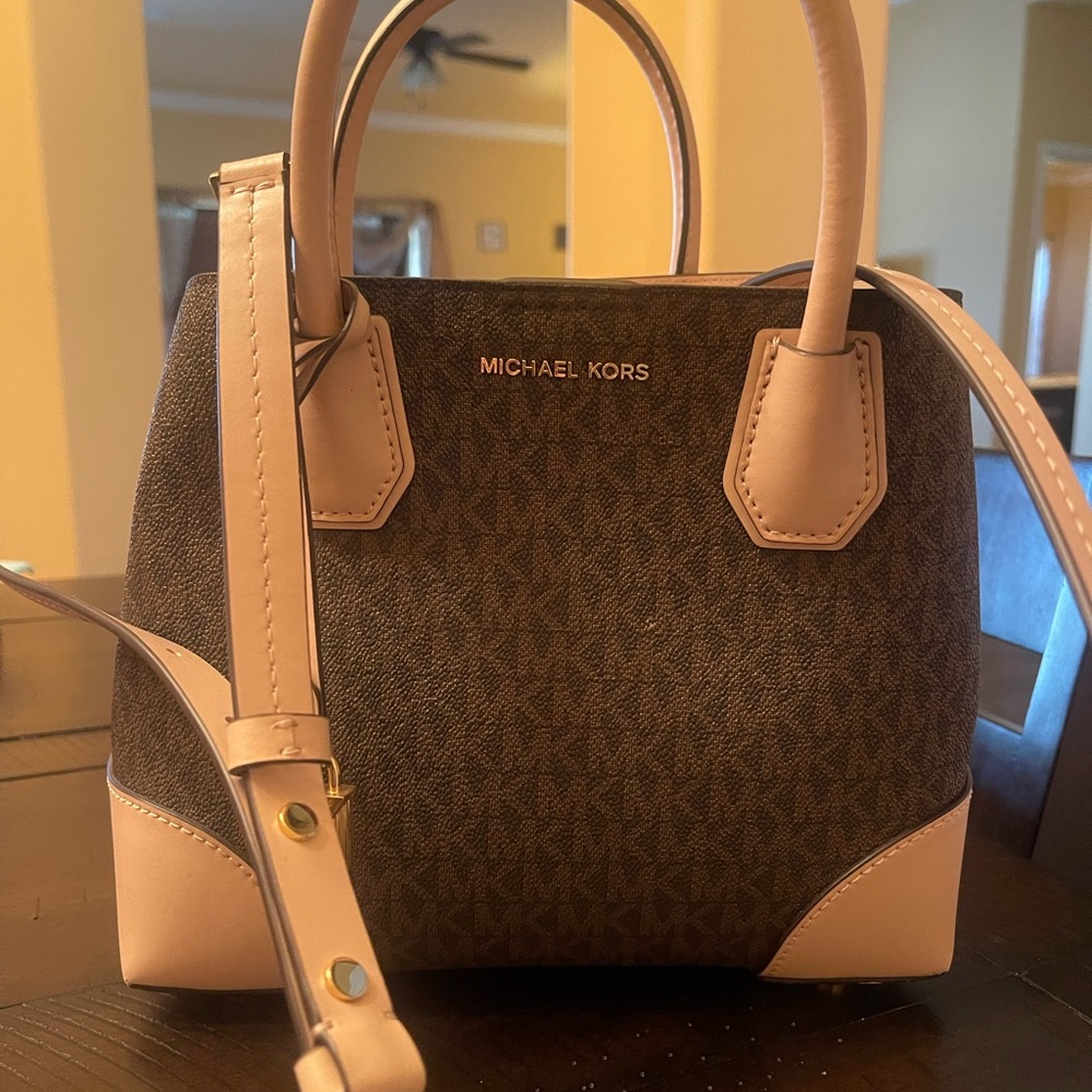 Michael Kors Mini Bag in Brown and Pink